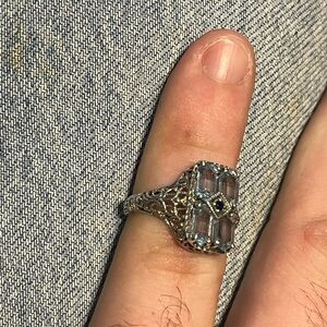 Elegant Sterling Silver and Blue topaz w/onyx Women's Ring 5.5